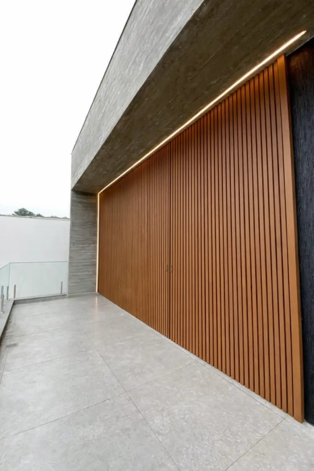 Portón PVC WPC